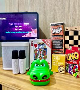 Shore Residences Pool View Room near MOA and NAIA