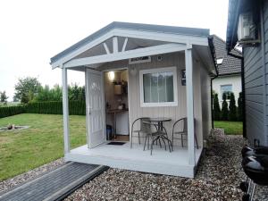 Dziwnówek Holiday House near Beach