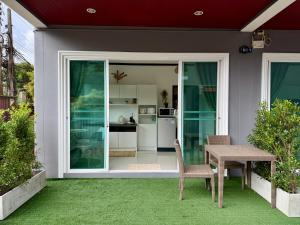 Jungle style apartments in Kamala