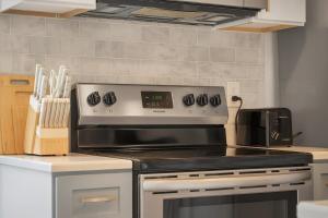 Prime Yale Location WiFi Wooster Square Parking