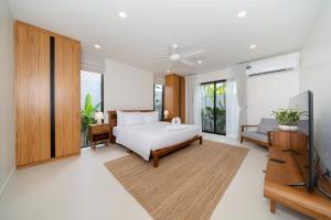 Anchan Villas Phuket - 4 BR Signature Pool Villa by Escape Villas