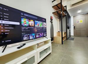 Mossaz Studio by Define Suite