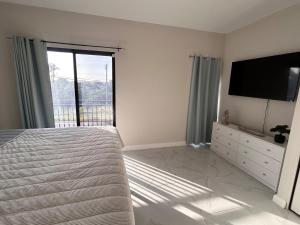 Tropical Oasis 2 bedroom Townhouse gated community