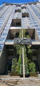 JAMS STAYcation at Vinia Residences