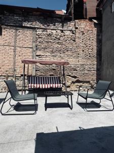 Cozy Old Tbilisi Apartment in Avlabari