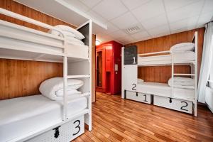 Private 4 Bed Room room in Generator Stockholm