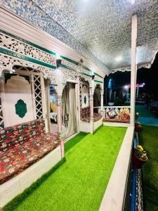 Houseboat Lakeview Retreat