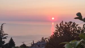 Crystalias country house