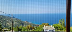 Crystalias country house