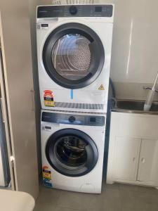 Varee - Stylish and Newly Renovated