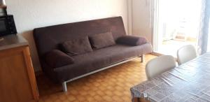 charmant studio Mezzanine vue mer,près du port