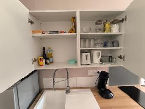 2, Ctre, parking, by bedandberry