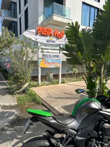 Cara Apartment 1 min walk to the beach Summerland