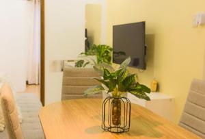 Casa - City Meets The Island Glow One-Bedroom Hideaway