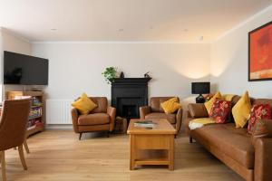 Escape to Serene Georgian Estate, near Edinburgh