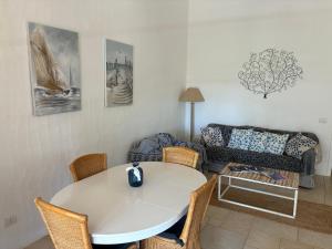 Villa Meigama - Porto Giunco img14