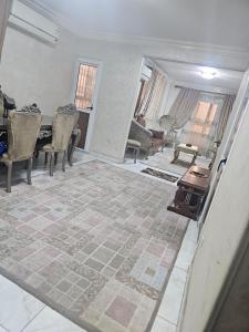 ارقي مكان في المهندسين للايجار