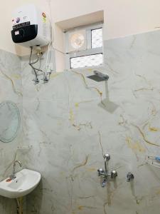 PADAMSUKH - A Soothing Farmhouse In Jaipur