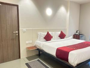 SwagStay Hotel Riviera Grand, Nagpur