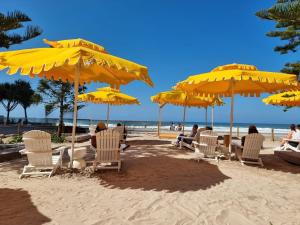 U1 - Sit back & enjoy these relaxing views