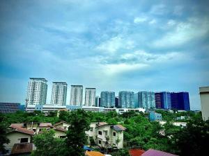 Condo with Balcony near Mactan Newtown