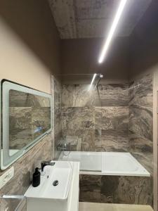 SmartHome Central 16 - free private parking