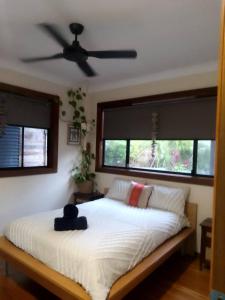 Scotts Head Retreat - Secluded Property