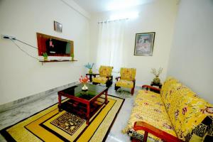 Indira Home Stay