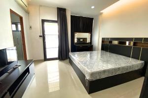 Cozy Nest Near Downtown