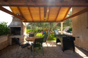 Apartman Magas with private pool