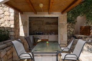 Apartman Magas with private pool