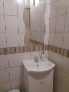 Hagyományőrző és múltidéző porta