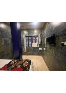 M G Guest House - By VM Stays