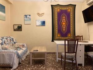 Paloma Picasso Shared Rooms at 350 meters from the Beach