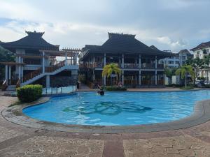 1bedroom cozy One oasis condo fully furnished