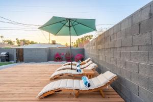 Family-Friendly Mid-Century Gem, 5 Min to Old Town