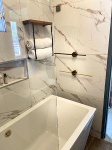 Zenko Suave- 12 Madison West