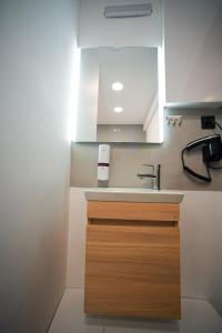 Evagelistrias Monastiraki Suite by Zeussuites