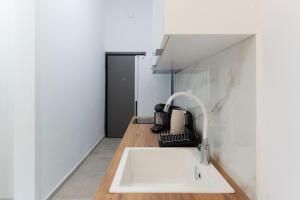 Ousakiou Suite by Staycom