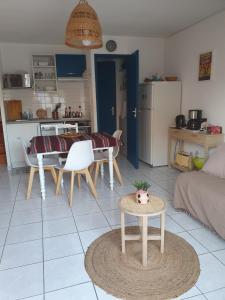 Petite maison à 500 mètres de la plage au coeur du parc marin - Pays catalan