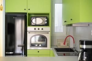 FISTIKI Central, Sexy & Totally Slays