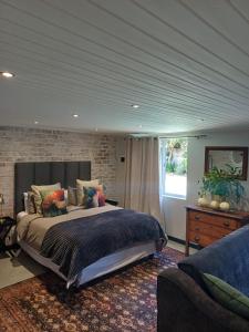 7th Heaven Guest Cottage - 3hvězdičkové hotely ve městě Paarl