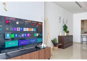 Al Reem 2BR - Stylish Family Retreat