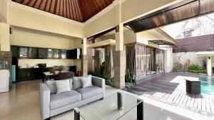 1 Bed Room Private Pool Villa in Seminyak - PBM1