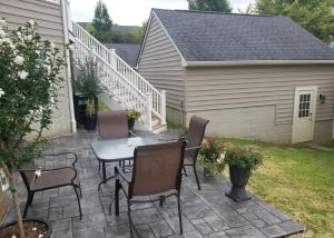 Gigis luxurious Arora Hills 2 BdRm, 2 Baths Apt