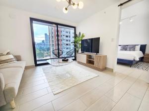 Cozy Apartment with Free Parking Coworking