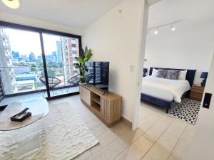 Cozy Apartment with Free Parking Coworking