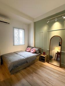 Saigon Downtown Home - 100m to Nguyen Hue Walking Street