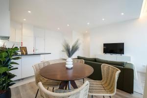 Stylish Seaside Escape, in Matosinhos Sul