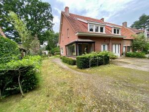 Romantic BNB, Castle-Nature Walks, Sauna, Garden